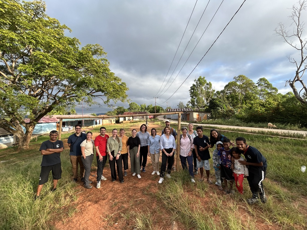 15526879 EAD7 44 E8 865 F 56 ACE5 FF8 CAE 1 105 c